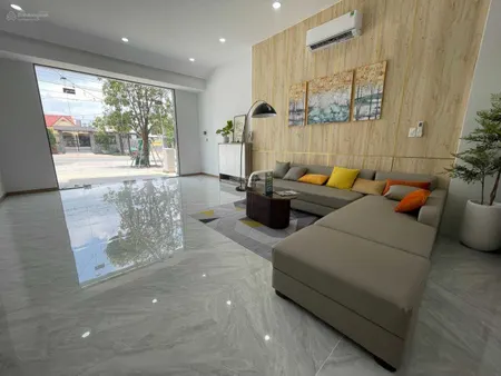 Nhà mặt tiền mới xây Uyên Hưng, ngay Vsip 3 TP. Tân Uyên giá 1.32TỶ, sổ riêng sang tên ngay