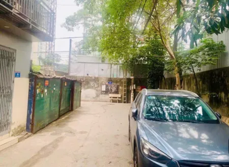 Cho thuê nhà ngõ ô tô tránh Phô Đại Từ 5 tầng, 35m2, 3 ngủ, 3 vệ sinh, 10.5tr ở hộ gia đình