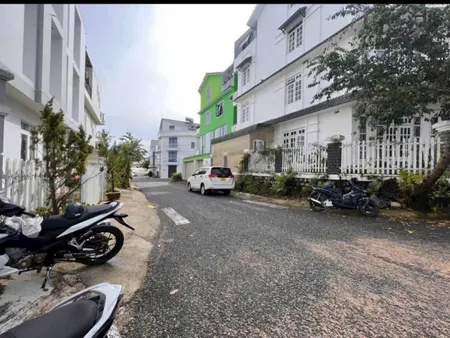 Bán nhà 3 lầu khu quy hoạch dân cư đường nhựa trung tâm Đà Lạt, đi Hồ Xuân Hương 2km