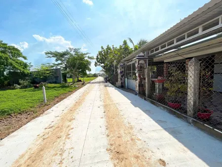BÁN LÔ ĐẤT 100M2 -GIÁ CHỈ 10TR-M2 GẦN DỰ ÁN VINHOME HẬU NGHĨA - GỌI CHO EM XEM ĐẤT