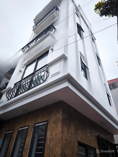 Nhà Trạm Trôi, trung tâm huyện Hoài Đức, 150m đường 32, 32M 5 Tầng, 2 mặt tiền, ô tô đỗ gần nhà