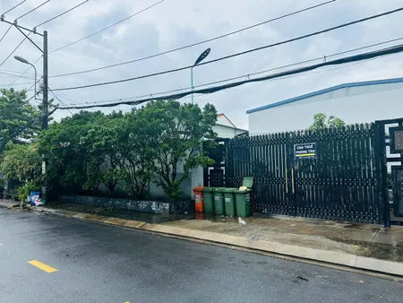 Đất 1.376m2 thổ 900m2 có 32 phòng trọ và nhà kho .Mt Huỳnh Văn Cọ : 30 x46