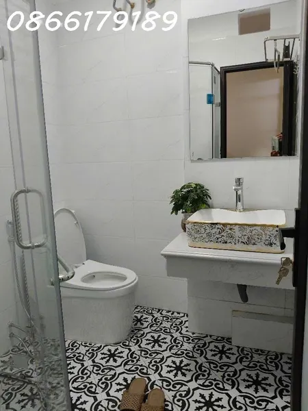 Đền Lừ - Hoàng Mai  33m ,hơn 6 tỷ 
Nhà 4 tầng xây mới cứng ,vị trí trung tâm