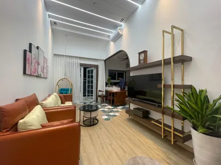 Bán căn hộ Quận 2 Blue Sky Tower 57m2 giá 1,850 tỷ full thuế phí sổ. Nhà mới đẹp, vô ở ngay