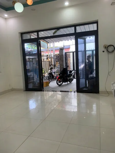 Nhà cấp 4 sổ hoàn công Phú Lợi