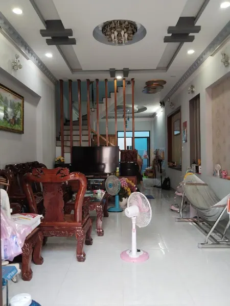 Nhà HXH, 65m2, 3TẦNG, 5.2 tỷ, Đường Lò Lu, cạnh Vinhomes Nguyễn Xiển
