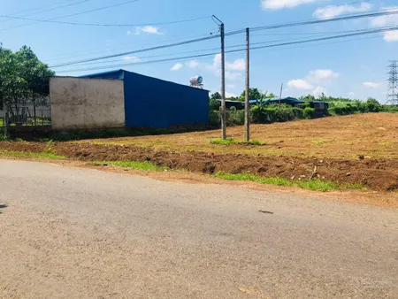 Tung ra nền cực đẹp diện tích lớn giá 950Triệu ngay xã Minh Hưng, Chơn Thành, Bình Phước, sổ riêng.