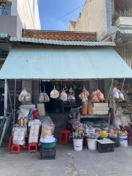 Nhà chợ 4x14 56m2 3ty5 sổ hồng riêng SĐT: 0394694404