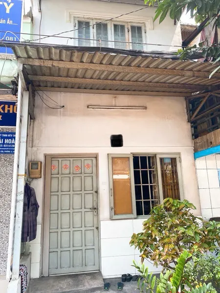 Cần bán gấp nhà mặt tiền Mạc Vân P.12 Q.8. Dòng tiền tốt. DT 38m2. Giá chỉ nhỉnh 4tỷ.