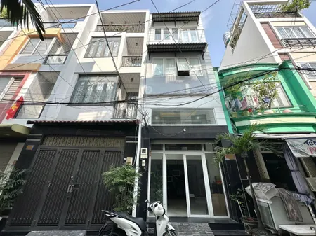 NHÀ 5 TẦNG 5 PN HẺM OTO 6M Đ.HOÀNG HOA THÁM. DT 60m2 NỞ HẬU. GIÁ 11T
