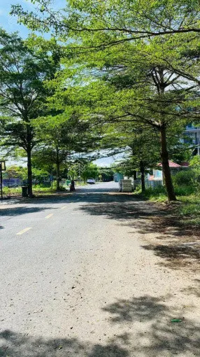Bán gấp nền diện tích lớn giá 1,65Tỷ ngay KDC Nam Long, Phước Long B, Quận 9, sổ riêng.