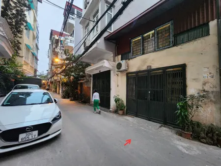 Thái Hà-Nhà phân lô,-Kinh doanh, Ô tô đỗ cửa ngày đêm