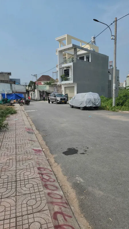 Bán Đất Full thổ 2mt Đường Nguyễn Văn Cự.  P Tân tạo A