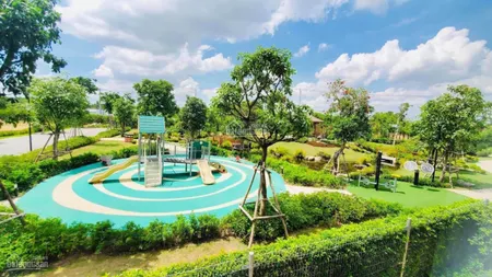 Cung cấp nhiều tính năng hữu ích như tự động tạo tài khoản, quản lý tin, đăng tin chuẩn SEO, và kết nối với các kênh mạng xã hội như Facebook, Instagram, YouTube