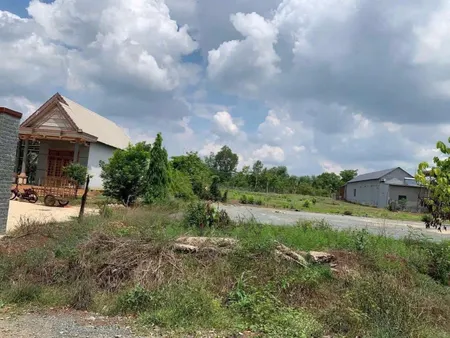 Bán rẻ lổ 7 lô Sổ Hồng Riêng (3.750m2)mặt nhựa,gần becamex,cty,chợ trường,giá 480 triệu/s
