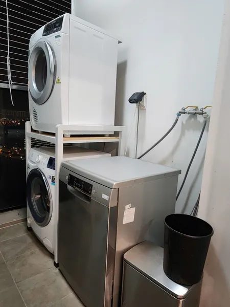 Căn góc 2 phòng ngủ, 68m². Tòa The Nine, 09 Phạm Văn Đồng, Cầu Giấy, Hà Nội. Nhận ngay ưu đãi với khách hàng là hộ gia đình.