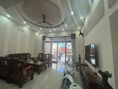 BÁN NHÀ 140M2 NGAY CẦU VƯỢT CÂY GÕ, Q6, HẺM 8M, 22 TỶ