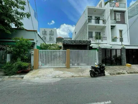 Nhà 8x18m đường 49 phường tân quy Quận 7. giá 24.5 tỷ TL