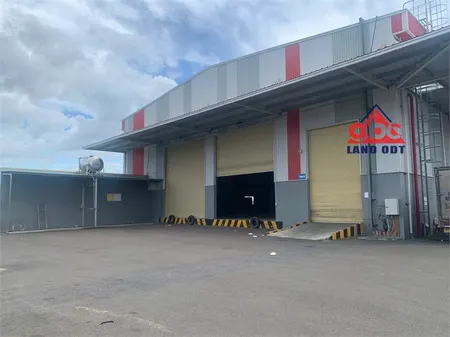 nhà xưởng sản xuất, kết cấu kiên cố, phục vụ sản xuất nhiều ngành nghề. bàn giao liền