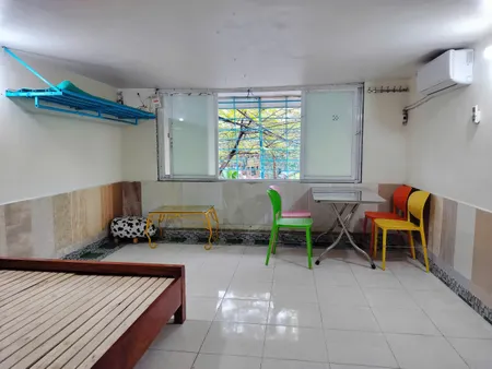 Cho thuê nhà ngõ 99 Định Công Hạ 35m2, 3 tầng, 3 ngủ, 8 Triệu