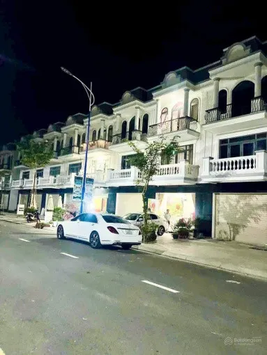 Chỉ nhỉnh 2Tỷ sở hữu ngay nhà đẹp Thị Trấn Lai Uyên, Bàu Bàng, sổ riêng