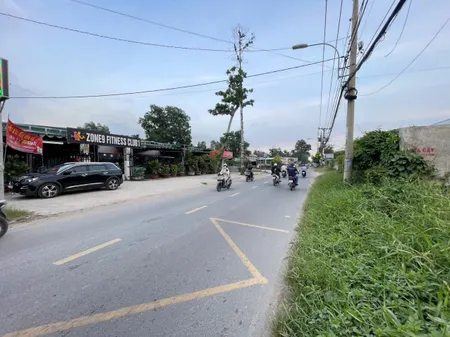 7000m Mặt tiền Lã Xuân Oai