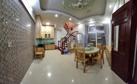 Cho thuê nhà nguyên căn ngõ 255 Nguyễn Đức Cảnh, 5 tầng x 32m2, 3 ngủ khép kín 12 Triệu.