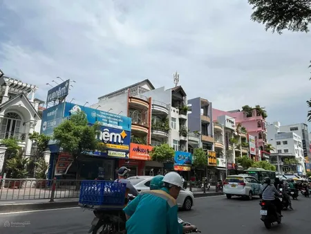 !!!*Siêu Hiếm–Bán Gấp Lô Đất Góc 3 Mặt Tiền Khánh Hội, Phường 6, Quận 4