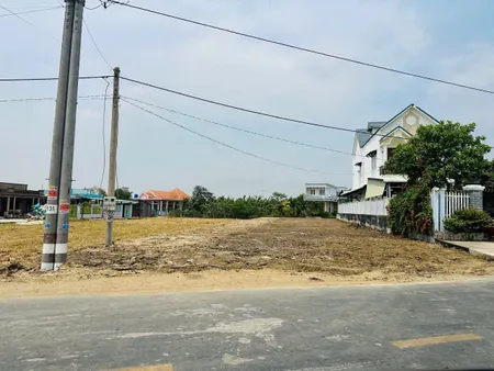 254m2 đất thồ mặt tiền đường 826b xã phước Đông, huyện Cần Đước giá 3,8 tỷ