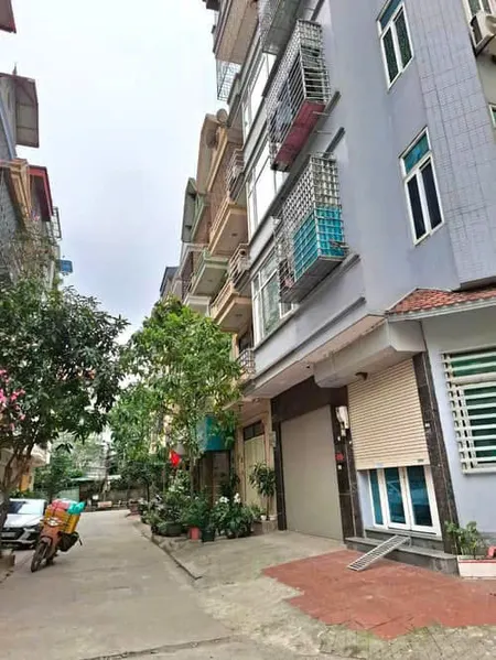 BÁN NHÀ ĐẸP PHỐ NGUYỄN HỮU THỌ, PHÂN LÔ, Ô TÔ, VỈA HÈ, KD, 48M2, 5 TẦNG, GIÁ 15.5 TỶ