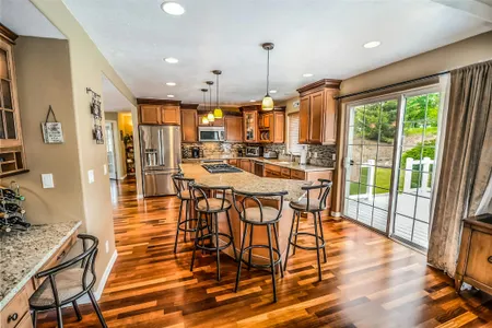 Bán khách sạn 44 phòng có view thoáng đường Lương Thế Vinh thành phố Đà Lạt