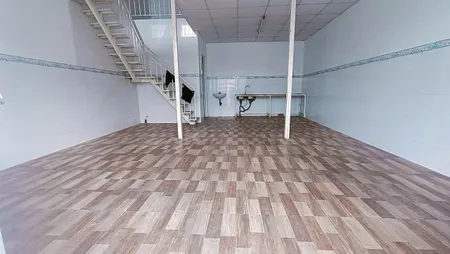 Cho thuê nhà 4,5 triệu gần sân bóng An Bình thuận lợi cho việc kinh doanh