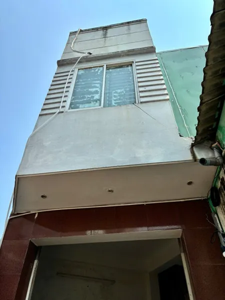 ♣ Sau lưng MT Đống Đa, gần Chợ, 56m2, 3 tầng, 5 Phòng cho thuê, 2.65 tỷ