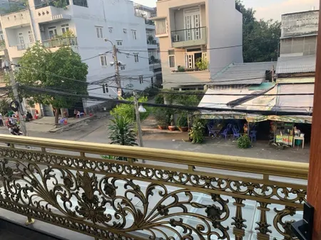 Bán nhà mặt phố Thủ Đức 119m², 16.3 tỷ, 3 tầng, 5PN, sổ đỏ