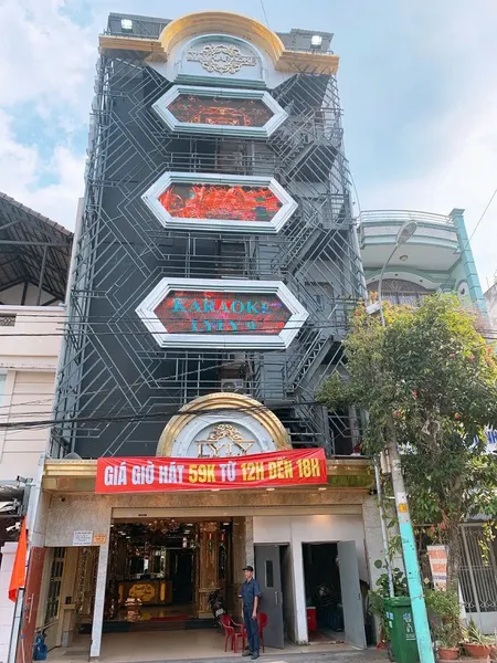 SANG LẠI QUÁN KARAOKE ĐANG HOẠT ĐỘNG LƯỢNG KHÁCH ỔN ĐỊNH ĐƯỢC HƠN 5 NĂM TẠI QUẬN 9