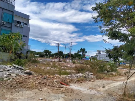 Cho thuê đất lô 4 b2 36 100 m2 đường 7.5 m đất chính chủ làm kho, bãi,