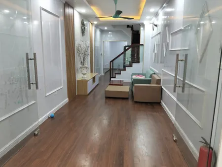 Bán nhà phố Nguyễn Ngọc Nại, Thanh Xuân, ngõ rộng, vài nhà ra ô tô tránh