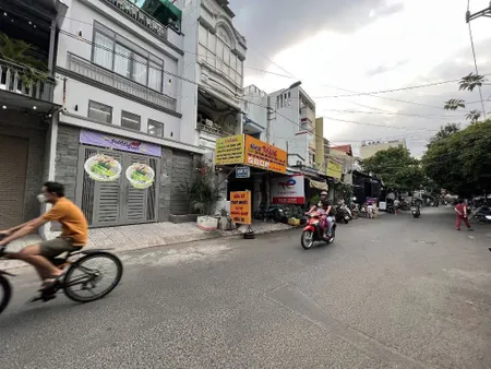 Nhà 3 Tầng mới Mt kd đường số 9 . Đường thống nhất.