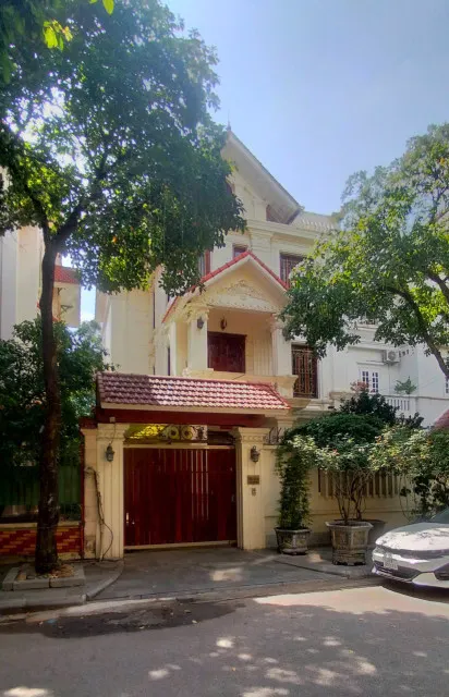 BÁN GẤP! Biệt thự đơn lập Trung Văn - 170m², 5 tầng, có hầm, V.hè ô tô tránh, giá 44 tỷ