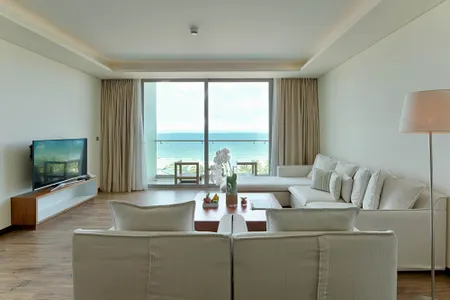 Chính chủ cần tiền gấp - bán lỗ căn 2PN ÀLaCarte tầng cao view diện biển cho thuê tốt 25tr/tháng