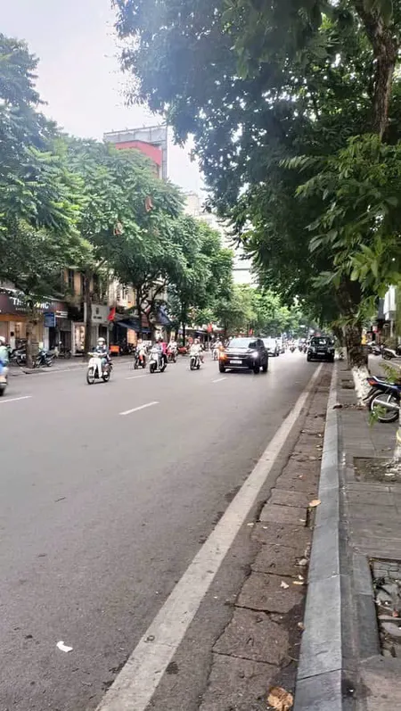 bán đất mặt phố MINH KHAI-DƯƠNG VĂN BÉ, lô góc, mặt tiền 10m, siêu hiếm chỉ hơn 200 triệu/m, kd đỉnh