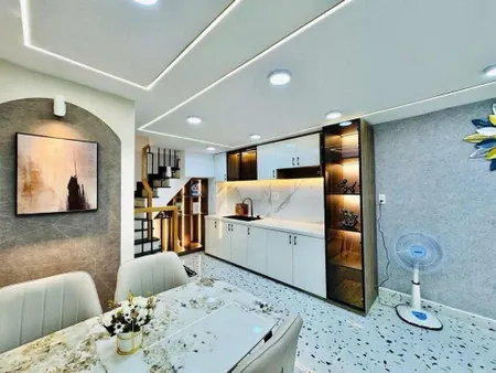 --Bán nhà phường 13, đường Đồng Xoài quận Tân Bình; 4x17 3 lầu - 8,4 tỷ