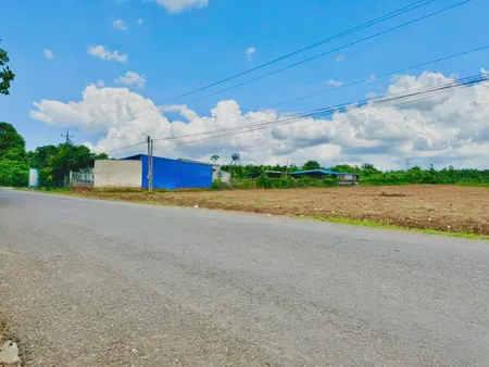 CẦN TIỀN BÁN GẤP 25X40=1000M2 ĐẤT M.TIỀN ĐƯỜNG NHỰA GẦN NGAY KCN ĐANG HĐ. GIÁ 190TR