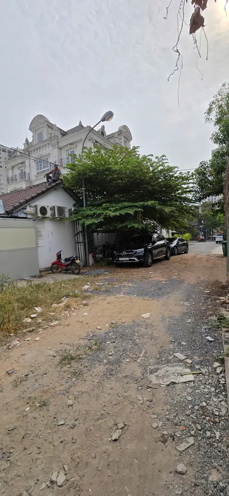 BDS HVL Cho thuê nhà 3 mặt tiền Nguyễn Văn Hưởng + mặt tiền Sông SG