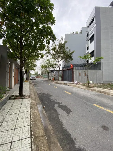 Bán nhanh 3 nền gần nhau chỉ với giá 2,95tỷ ngay đường 11, trường Thọ, Thủ Đức, sổ riêng.