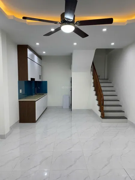 BÁN NHÀ 5TẦNG, 3 PHÒNG NGỦ, HỮU HƯNG - TÂY MỖ - NAM TỪ LIÊM - GIÁ 4.5 TỶ - SỔ ĐỎ