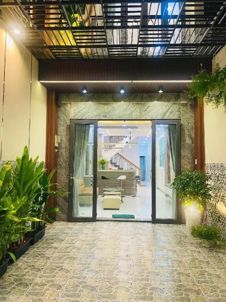 🔥 Mới! Nhà vuông HXT 2 tầng 83m² – Sát UBND Thạnh Lộc