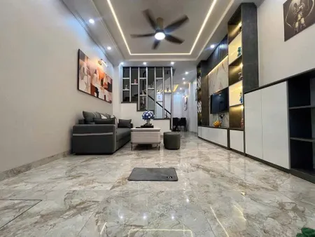 Bán Nhà Tứ Liên Tây Hồ 48m2 5 tầng 7,9 tỷ 20m ra đường oto tránh Sổ đẹp ảnh thật