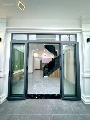 Cần bán gấp nhà 1 trệt 2 lầu, 51,5m2 3PN - 3WC, đầy đủ nội thất, giá chỉ 2.65tỷ TL