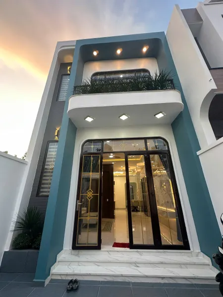 Bán nhà xã Tân Thạnh Đông, Củ Chi, 5x20.5m, 102m2, 1 trệt 1 lầu mới 100%, sân rộng ôtô đỗ trong nhà